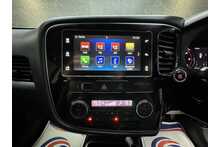 Mitsubishi Outlander DI-D 4 