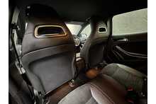 Mercedes-Benz GLA GLA200 AMG Line Edition 