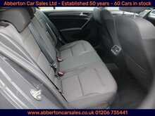 Volkswagen Golf TDI BlueMotion Tech SE Nav 