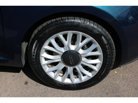 0.9 TwinAir Lounge Hatchback 3dr Petrol Dualogic Euro 6 (s/s) (85 bhp)