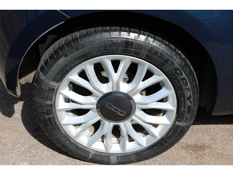 0.9 TwinAir Lounge Hatchback 3dr Petrol Dualogic Euro 6 (s/s) (85 bhp)