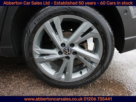 1.0 TSI R-Line SUV 5dr Petrol DSG Euro 6 (s/s) (110 ps)
