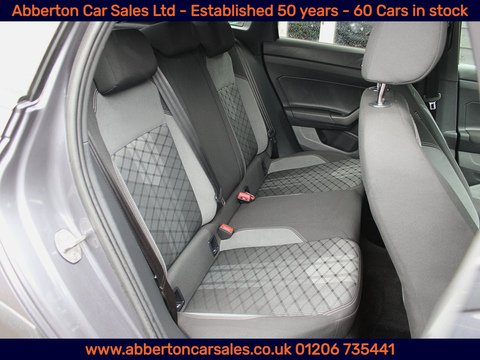 1.0 TSI R-Line SUV 5dr Petrol DSG Euro 6 (s/s) (110 ps)