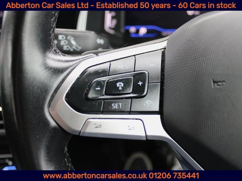 1.0 TSI R-Line SUV 5dr Petrol DSG Euro 6 (s/s) (110 ps)