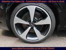 Audi A4 Avant TFSI Black Edition 