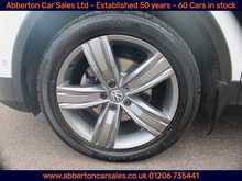 Volkswagen Tiguan TDI BlueMotion Tech SEL 