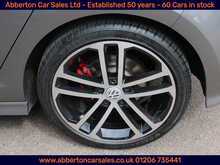 Volkswagen Golf TSI BlueMotion Tech R-Line 