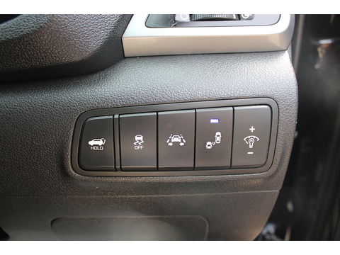 2.0 CRDi Premium SE SUV 5dr Diesel Manual 4WD Euro 6 (136 ps)