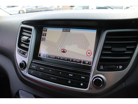 2.0 CRDi Premium SE SUV 5dr Diesel Manual 4WD Euro 6 (136 ps)