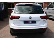Volkswagen Tiguan TDI SE Navigation 