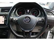 Volkswagen Tiguan TDI SE Navigation 