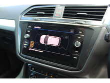 Volkswagen Tiguan TDI SE Navigation 