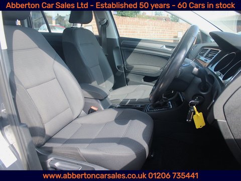 2.0 TDI BlueMotion Tech SE Nav Estate 5dr Diesel DSG Euro 6 (s/s) (150 ps)