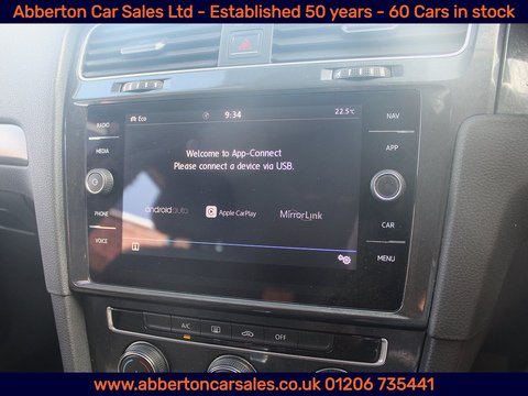 2.0 TDI BlueMotion Tech SE Nav Estate 5dr Diesel DSG Euro 6 (s/s) (150 ps)