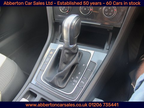 2.0 TDI BlueMotion Tech SE Nav Estate 5dr Diesel DSG Euro 6 (s/s) (150 ps)