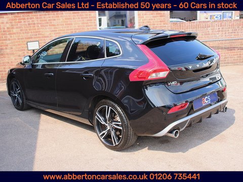 1.5 T3 R-Design Edition Hatchback 5dr Petrol Auto Euro 6 (s/s) (152 ps)