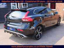 Volvo V40 T3 R-Design Edition 