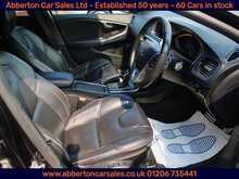 Volvo V40 T3 R-Design Edition 
