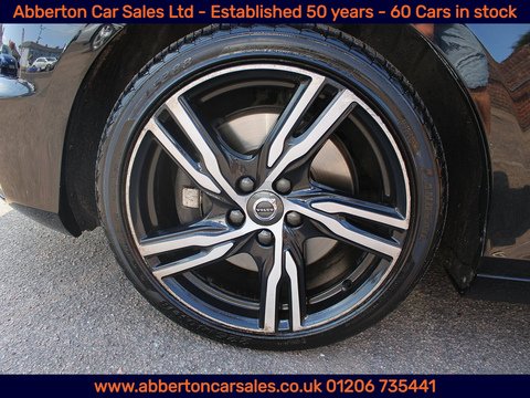1.5 T3 R-Design Edition Hatchback 5dr Petrol Auto Euro 6 (s/s) (152 ps)
