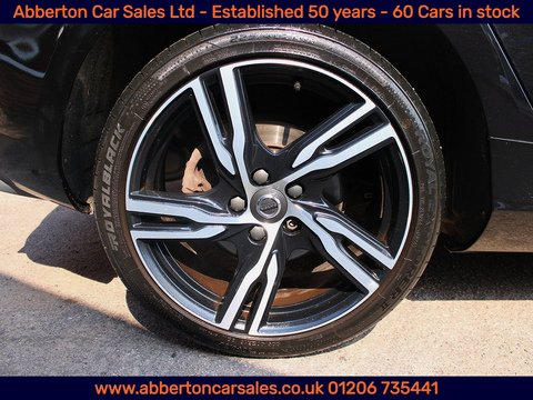 1.5 T3 R-Design Edition Hatchback 5dr Petrol Auto Euro 6 (s/s) (152 ps)
