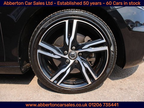 1.5 T3 R-Design Edition Hatchback 5dr Petrol Auto Euro 6 (s/s) (152 ps)