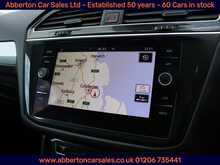 Volkswagen Tiguan TDI SE Navigation 