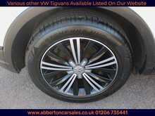 Volkswagen Tiguan TDI BlueMotion Tech SE Navigation 