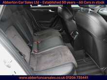 Audi A4 Avant TDI V6 Black Edition 