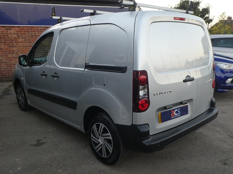 1.6 HDi 625 Professional Panel Van 4dr Diesel Manual L1 (131 g/km, 75 bhp)