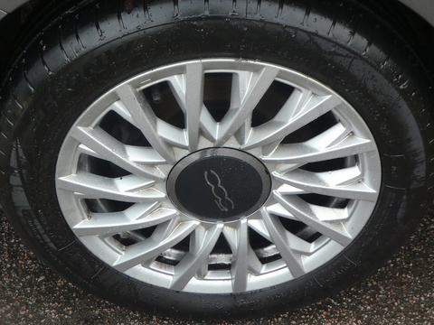 Lounge Hatchback 1.2 Manual Petrol