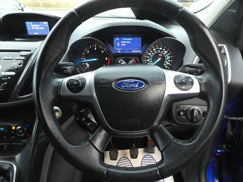 TDCi Titanium SUV 2.0 Manual Diesel