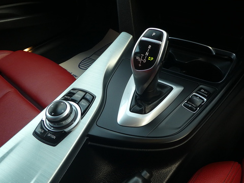 2.0 320d M Sport Touring 5dr Diesel Auto xDrive Euro 6 (s/s) (190 ps)