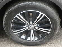 Volkswagen Tiguan TDI BlueMotion Tech SE Navigation 