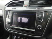 Volkswagen Tiguan TDI BlueMotion Tech SE Navigation 