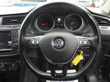 Volkswagen Tiguan TDI BlueMotion Tech SE Navigation 