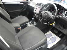 Volkswagen Tiguan TDI BlueMotion Tech SE Navigation 