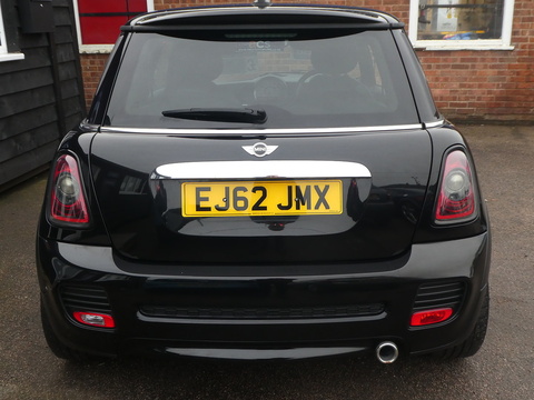 1.6 Cooper D Hatchback 3dr Diesel Manual Euro 5 (s/s) (112 ps)