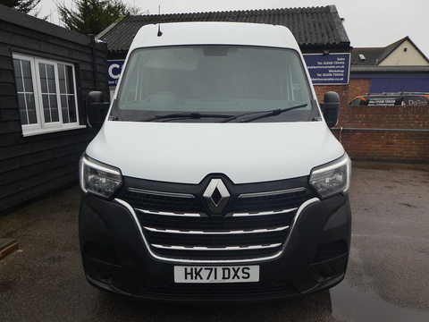 2.3 dCi 35 Business+ Panel Van 4dr Diesel Manual FWD LWB Medium Roof Euro 6 (135 ps)