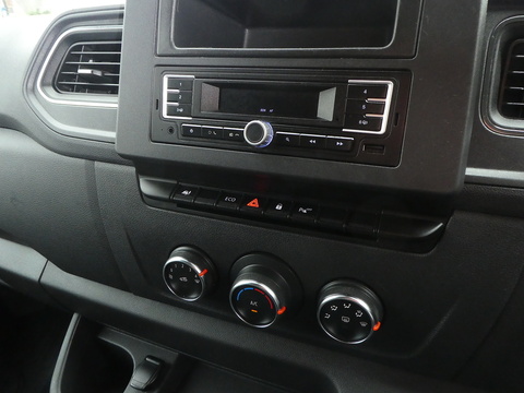 2.3 dCi 35 Business+ Panel Van 4dr Diesel Manual FWD LWB Medium Roof Euro 6 (135 ps)