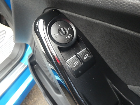 TDCi Titanium X Hatchback 1.5 Manual Diesel