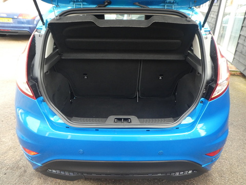 TDCi Titanium X Hatchback 1.5 Manual Diesel