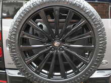 Land Rover Defender 90 P300 S 