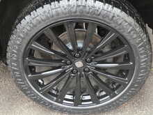 Land Rover Defender 90 P300 S 