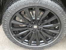 Land Rover Defender 90 P300 S 