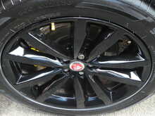 Jaguar F-PACE D180 R-Sport 