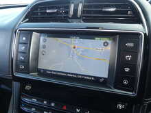 Jaguar F-PACE D180 R-Sport 