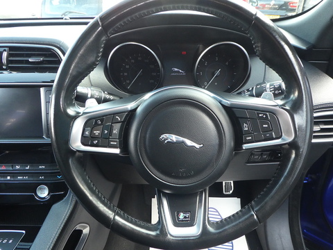 2.0 D180 R-Sport SUV 5dr Diesel Auto AWD Euro 6 (s/s) (180 ps)