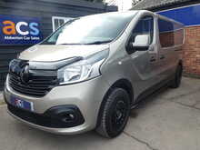 Renault Trafic dCi 29 Sport Nav 