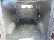 Renault Trafic dCi 29 Sport Nav 