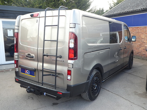 1.6 dCi 29 Sport Nav Crew Van Double Cab 6dr Diesel Manual LWB Euro 6 (120 ps)